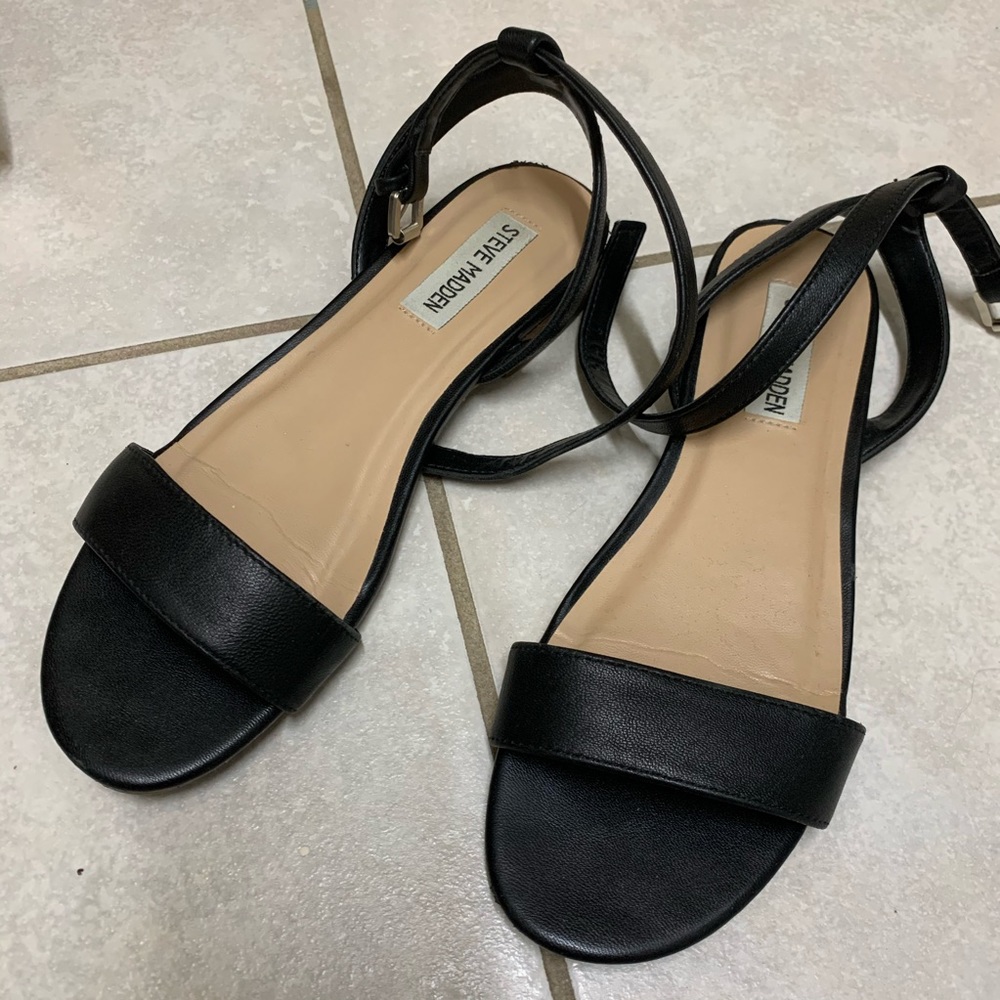 Steve Madden Black Ankle Strap Sandals 6